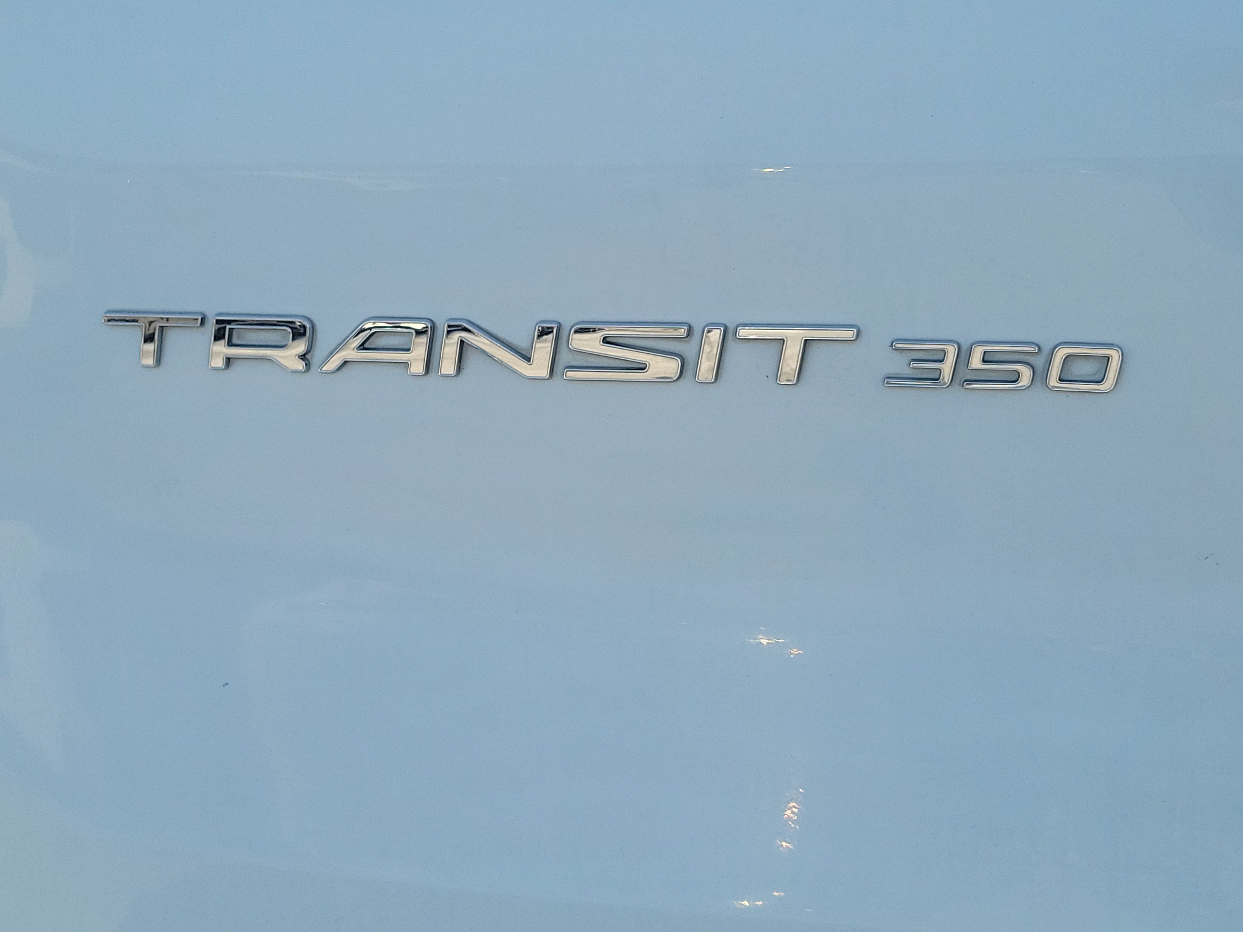 Used 2018 Ford Transit 350 XLT RWD image 32