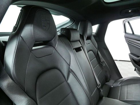New 2026 Porsche Panamera image 23
