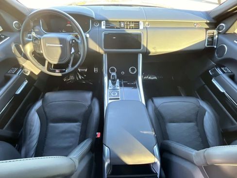 Used 2022 Land Rover Range Rover Sport SVR image 9
