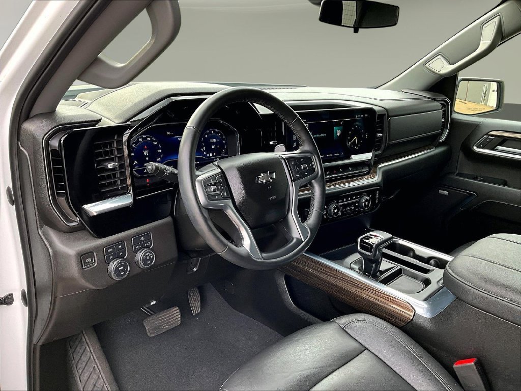Used 2024 Chevrolet Silverado 1500 RST AWD/4WD image 22