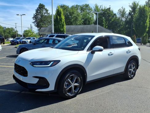 Used 2024 Honda HR-V EX-L image 3