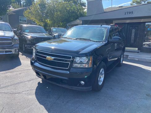 Used 2013 Chevrolet Tahoe LT w/ Luxury Package image 2