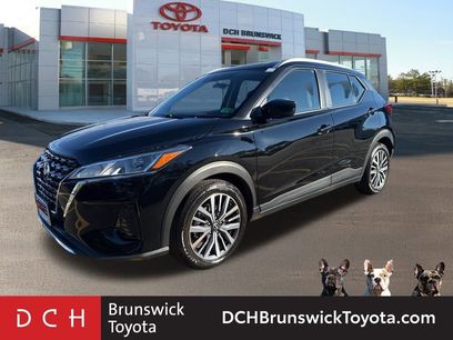 Used 2022 Nissan Kicks SV