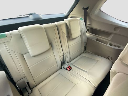 Certified 2022 Volkswagen Atlas SE image 28