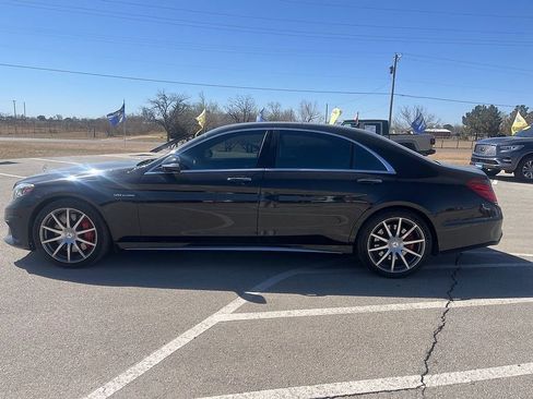 Used 2015 Mercedes-Benz S 63 AMG 4MATIC Sedan image 2