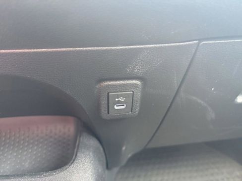 Used 2025 Toyota Corolla LE FWD image 18
