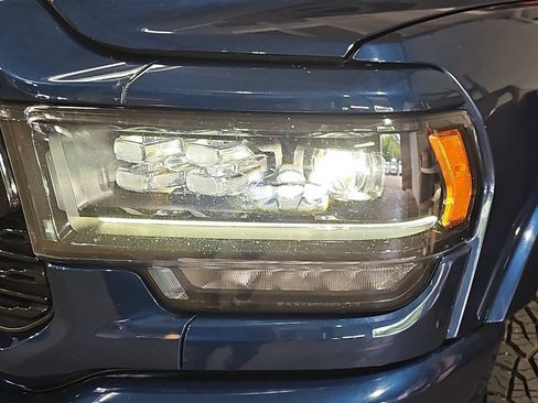 Used 2022 RAM 2500 Limited w/ Night Edition AWD/4WD image 36