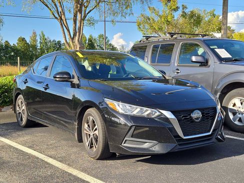 Used 2020 Nissan Sentra SV image 1
