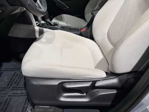 Certified 2023 Toyota Corolla Cross LE image 14