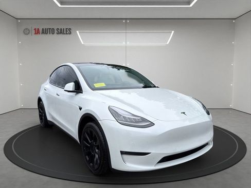 Used 2020 Tesla Model Y Long Range AWD/4WD image 7