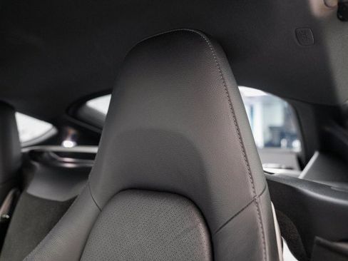 Used 2019 Porsche 718 Cayman S image 30