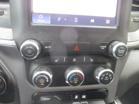 Used 2023 RAM 1500 Lone Star AWD/4WD image 14
