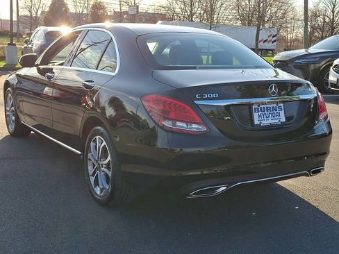 Used 2018 Mercedes-Benz C 300 4MATIC Sedan image 4
