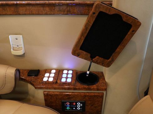 Used 2015 Mercedes-Benz Sprinter 3500 image 14