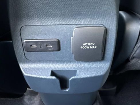 New 2026 Ford Maverick Lariat w/ Black Appearance Package image 15