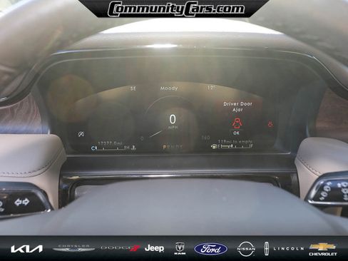 Certified 2023 Lincoln Nautilus Reserve image 13