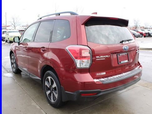 Used 2017 Subaru Forester 2.5i Premium image 5
