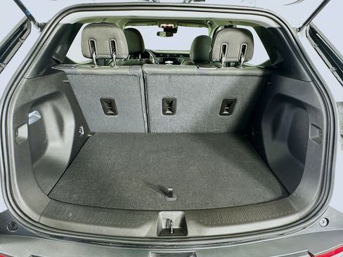 Used 2023 Chevrolet Bolt EUV LT image 26