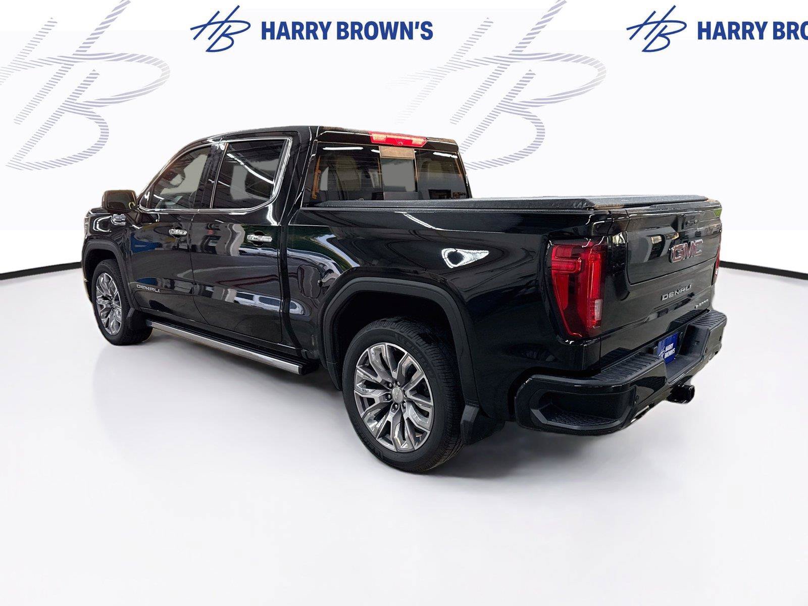 Used 2023 GMC Sierra 1500 Denali w/ Denali Reserve Package AWD/4WD image 3