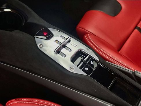 Used 2022 Ferrari SF90 Stradale AWD/4WD image 17