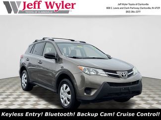 Used 2014 Toyota RAV4 LE video 1