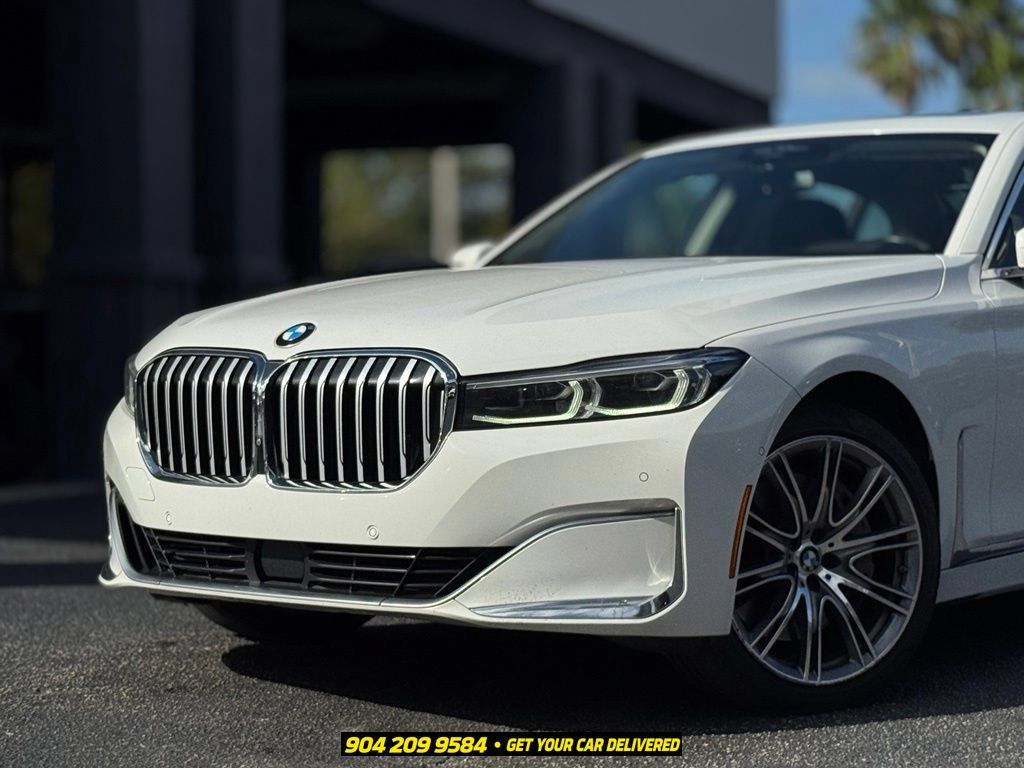 Used 2020 BMW 750i xDrive w/ Executive Package AWD/4WD image 2