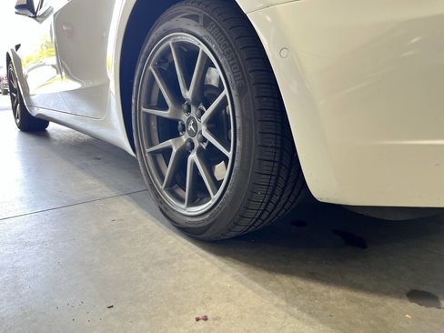 Used 2022 Tesla Model 3 Long Range AWD/4WD image 14