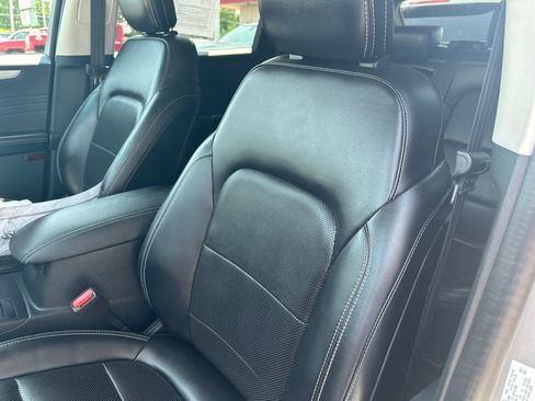 Used 2021 Ford Escape SEL FWD image 18