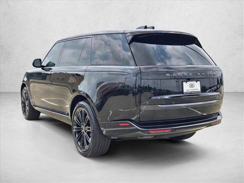 New 2026 Land Rover Range Rover Long Wheelbase SE AWD/4WD image 8