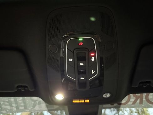 Used 2022 Audi SQ5 Premium Plus image 28