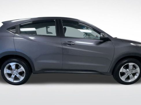 Used 2021 Honda HR-V LX image 21