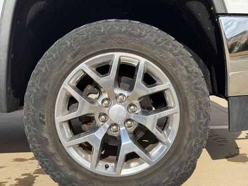 Used 2017 GMC Sierra 1500 SLT w/ Texas SLT Premium Package image 9