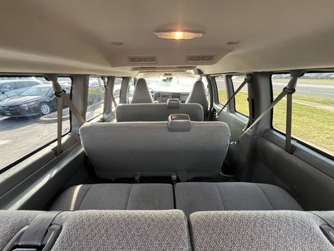 Used 2019 Chevrolet Express 3500 LT w/ LT Preferred Equipment Group image 31