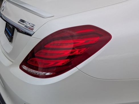 Used 2015 Mercedes-Benz S 63 AMG 4MATIC Sedan image 11
