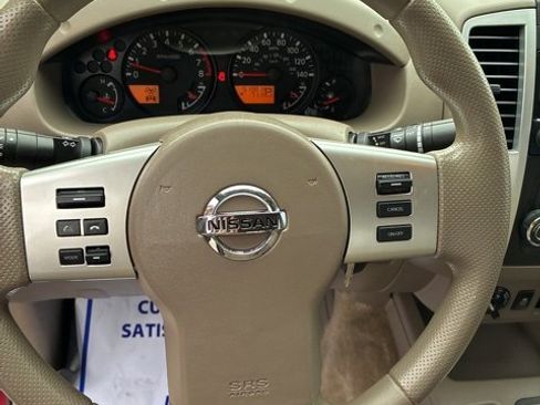 Used 2017 Nissan Frontier SV image 15