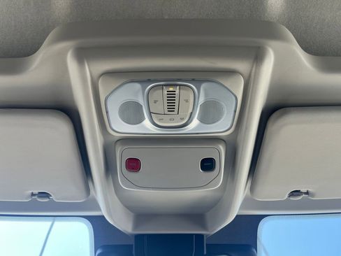 Used 2022 RAM ProMaster 2500 w/ Convenience Group FWD image 20