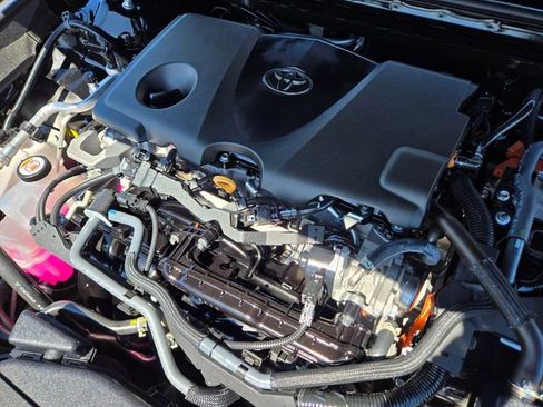 Certified 2025 Toyota Camry XSE image 18