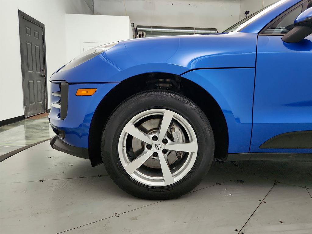 Used 2020 Porsche Macan AWD/4WD image 32