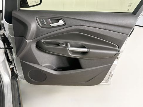 Used 2013 Ford C-MAX Energi SEL FWD image 32