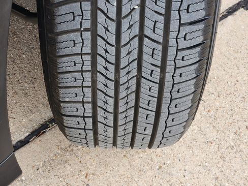 Used 2019 Mercedes-Benz GLC 300 4MATIC image 11