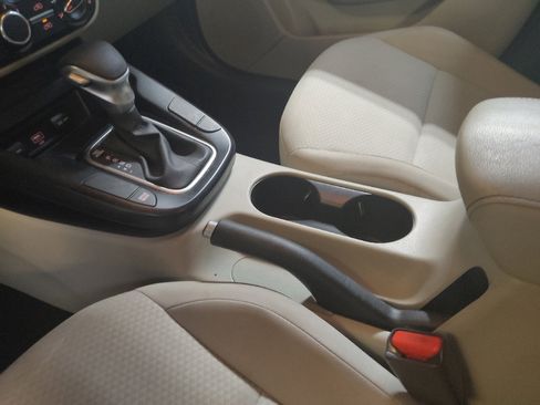 Used 2020 Kia Soul LX FWD image 26