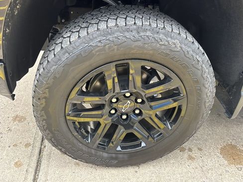 New 2026 Chevrolet Silverado 1500 Custom Trail Boss w/ Turbomax Blackout Package AWD/4WD image 11