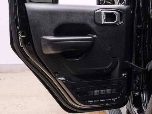 Used 2018 Jeep Wrangler Unlimited Rubicon AWD/4WD image 84