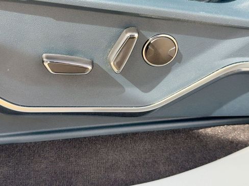 Used 2022 Ford F150 Limited image 13