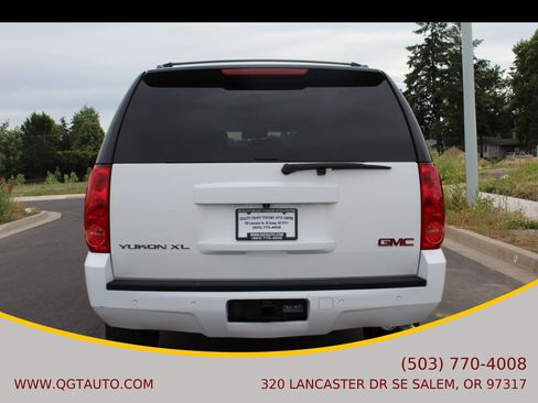Used 2014 GMC Yukon XL SLT RWD image 4
