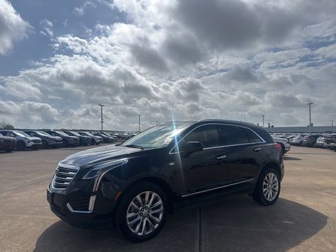 Used 2019 Cadillac XT5 Premium Luxury w/ Advanced Security Package image 9