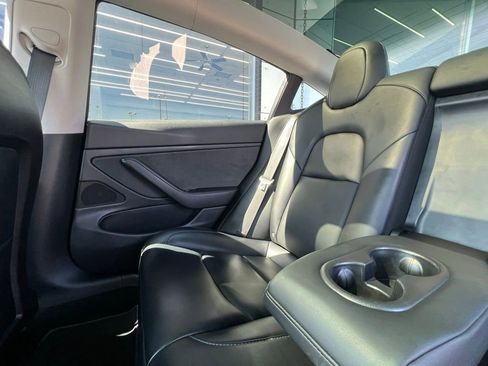 Used 2020 Tesla Model 3 Long Range image 22