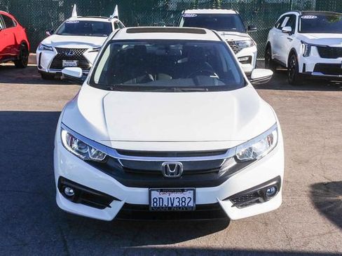 Used 2018 Honda Civic EX-L image 2