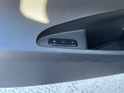 Used 2022 Polestar Polestar 2 w/ Performance Package image 28