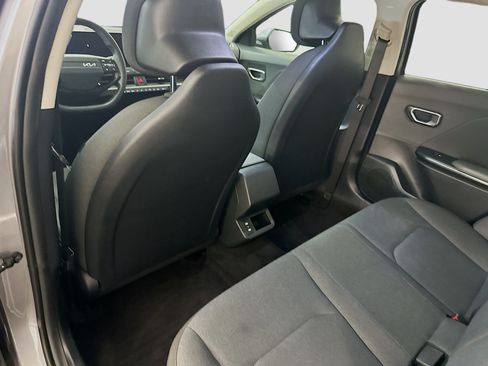 Used 2025 Kia K4 FWD image 28